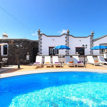 Calderetas Villa Tinguaton
